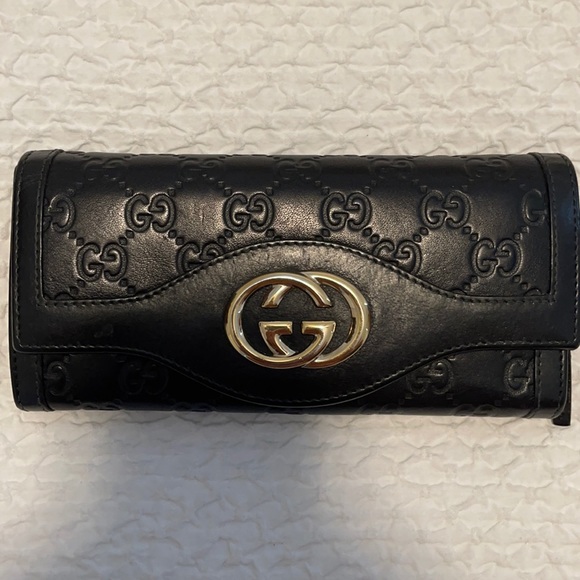 Gucci Handbags - GUCCI WALLET